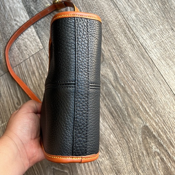 Dooney & Bourke AWL Mini Shoulder bag - Picture 4 of 13